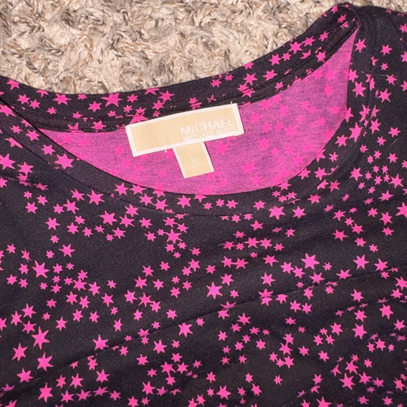 Michael Kors Girls' Black Long-Sleeve Cold-Shoulder Top with Pink Star Print - Picture 2 of 3